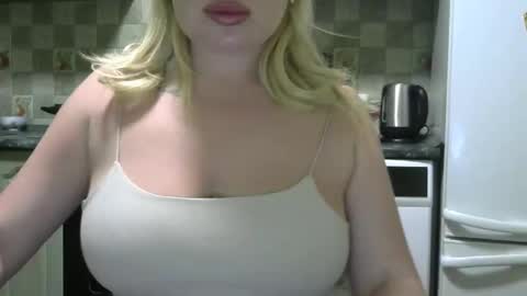 liliya133244 online show from May 29, 2026, 10:08 pm