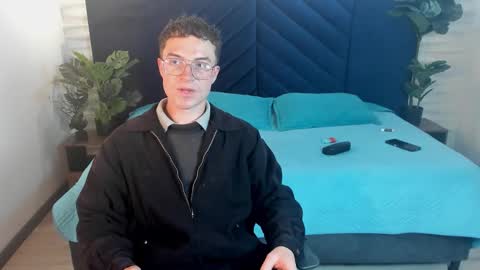 Snapshot of liljames_ chatting on March 15, 2026, 8:48 pm Lil James online show from March 15, 2026, 8:48 pm