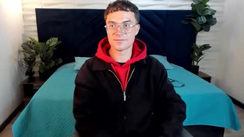 Snapshot of liljames_ chatting on March 17, 2026, 3:55 am Lil James online show from March 17, 2026, 3:55 am