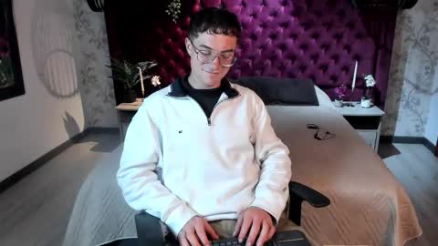 Snapshot of liljames_ chatting on March 19, 2026, 8:24 pm Lil James online show from March 19, 2026, 8:24 pm
