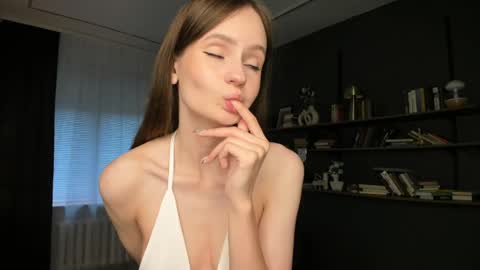 Kiti online show from June 7, 2026, 8:29 am