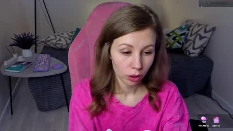 Snapshot of lill_mary chatting on March 10, 2025, 7:32 am Maria online show from March 10, 2025, 7:32 am