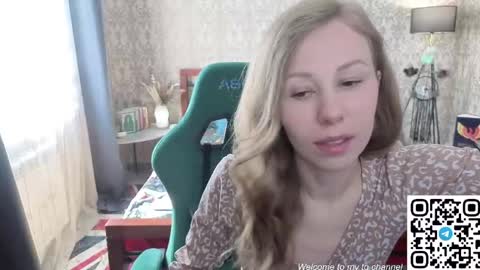 Snapshot of lill_mary chatting on May 20, 2026, 3:13 am Maria online show from May 20, 2026, 3:13 am