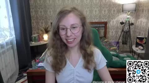 Snapshot of lill_mary chatting on May 21, 2026, 2:07 am Maria online show from May 21, 2026, 2:07 am