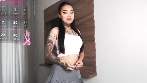 Lill online show from June 21, 2026, 4:26 am