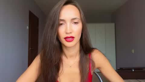 Snapshot of lillian_clark7 chatting on April 20, 2026, 7:44 am Lillian online show from April 20, 2026, 7:44 am