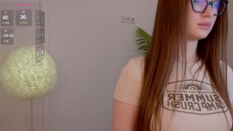 Lilly Colins online show from February 2, 2025, 5:48 pm