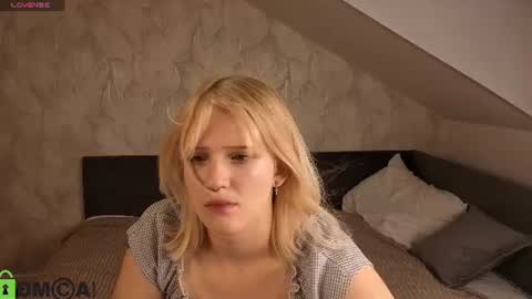 Snapshot of lilly_jhonas chatting on July 9, 2026, 1:09 am Lily online show from July 9, 2026, 1:09 am