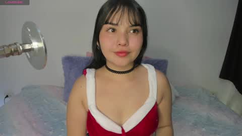 Snapshot of lilly_kinky chatting on December 25, 2024, 1:31 am Lilly online show from December 25, 2024, 1:31 am