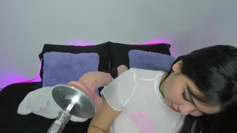 Snapshot of lilly_kinky chatting on February 4, 2025, 3:44 am Lilly online show from February 4, 2025, 3:44 am