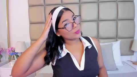 Lilly  online show from March 25, 2026, 3:23 am