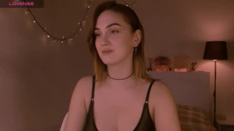 LillyFarey online show from October 29, 2025, 6:53 pm