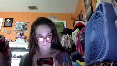Snapshot of lillylushabae chatting on May 13, 2026, 6:16 pm hi guys im back on here 3 online show from May 13, 2026, 6:16 pm