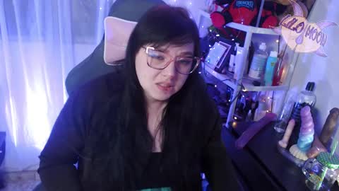 Lilo  online show from February 24, 2025, 6:49 am