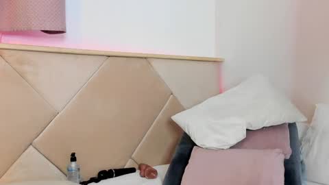 Snapshot of liloukatt chatting on January 12, 2025, 3:39 am Lilou online show from January 12, 2025, 3:39 am