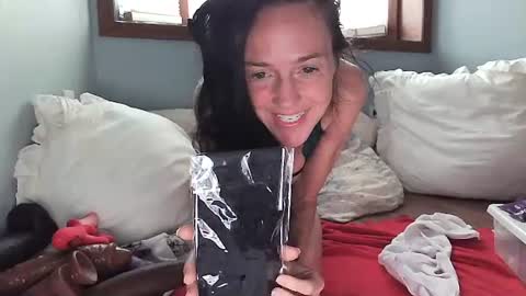 Lilrosiedoll online show from June 27, 2026, 4:23 pm