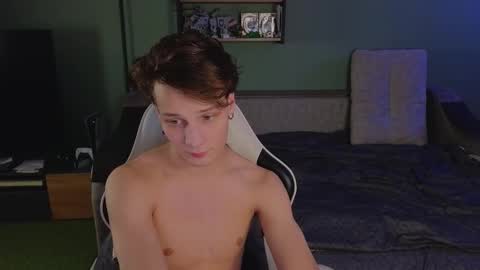 lilteddyboy online show from January 18, 2026, 8:45 pm