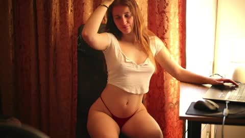 liltightbabe online show from April 7, 2026, 2:28 pm