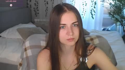 lilu__moon online show from June 5, 2026, 5:47 am