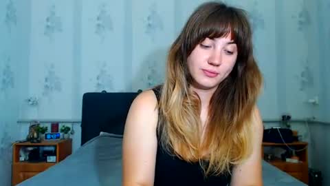 lilu_cute25 online show from July 12, 2026, 3:47 pm