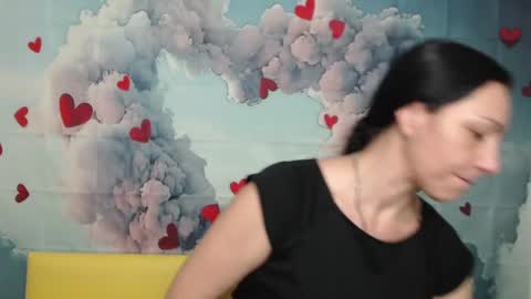 lilugrants online show from January 19, 2025, 7:04 pm