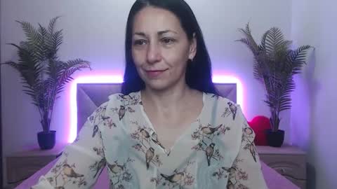 lilugrants online show from November 4, 2025, 8:19 pm