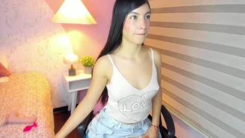 Snapshot of lily__10 chatting on May 8, 2026, 8:25 pm Lily online show from May 8, 2026, 8:25 pm