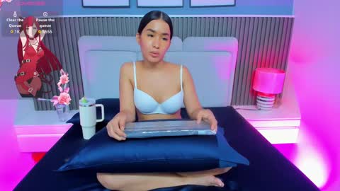  lily  online show from September 29, 2025, 9:25 am