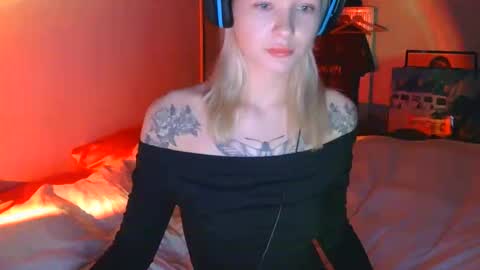 Snapshot of lily_angel777 chatting on January 18, 2026, 7:06 pm lily_angel777 online show from January 18, 2026, 7:06 pm