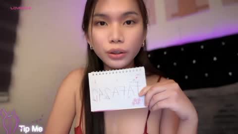 Snapshot of lily_ash chatting on April 27, 2026, 6:39 pm Lily- DONT FORGET TO FOLLOW ME HERE online show from April 27, 2026, 6:39 pm