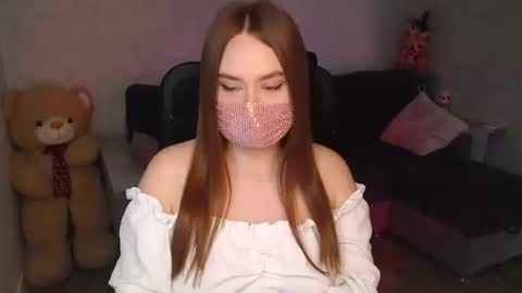 lily_baker_ online show from May 25, 2026, 8:31 am