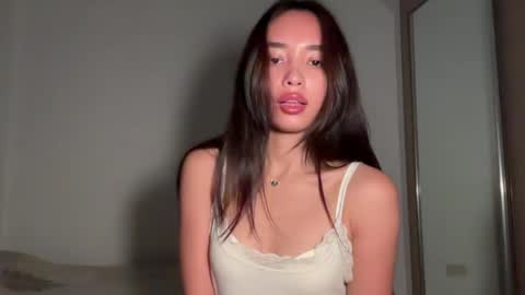 Lily online show from June 7, 2026, 7:17 pm