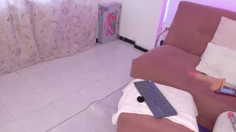 Lyli  online show from July 24, 2026, 9:35 pm