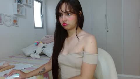 Lirio         online show from October 3, 2025, 9:12 pm