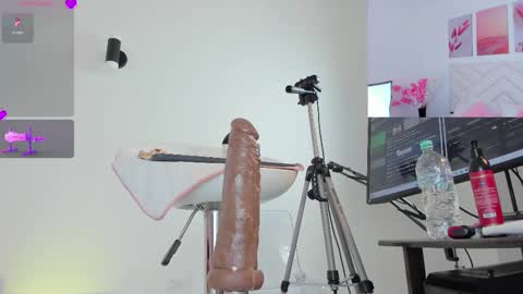 Snapshot of lily_evil chatting on September 10, 2025, 6:08 pm online show from September 10, 2025, 6:08 pm