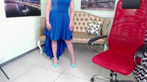 Lily online show from April 29, 2026, 5:00 am
