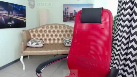 Lily online show from May 13, 2026, 6:11 am