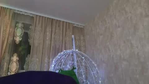 Snapshot of lily_foster_ chatting on June 4, 2026, 7:31 pm Lily online show from June 4, 2026, 7:31 pm