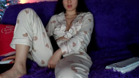 Lily Litle online show from January 8, 2025, 11:09 pm