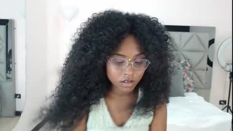 lily_mendoza online show from July 7, 2026, 7:40 pm