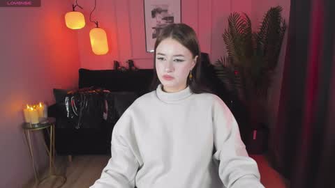 Lily online show from December 20, 2024, 2:05 pm