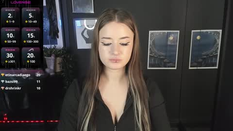 Lily online show from January 22, 2025, 3:29 pm