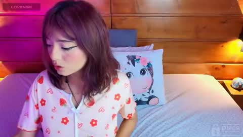 Lily  online show from July 12, 2026, 7:38 pm