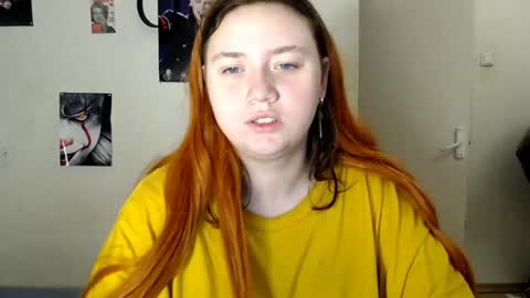 Snapshot of lily_shamy chatting on January 4, 2025, 9:41 pm Alice online show from January 4, 2025, 9:41 pm