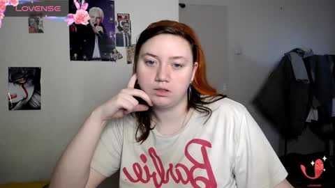 Snapshot of lily_shamy chatting on January 18, 2025, 2:02 pm Alice online show from January 18, 2025, 2:02 pm