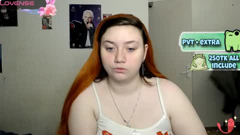 Snapshot of lily_shamy chatting on January 25, 2025, 2:14 pm Alice online show from January 25, 2025, 2:14 pm