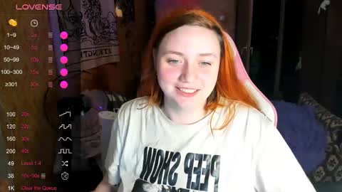 Snapshot of lily_shamy chatting on April 27, 2026, 8:40 pm Alice online show from April 27, 2026, 8:40 pm