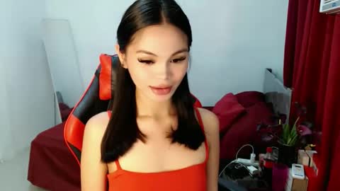 Snapshot of lily_summer23 chatting on May 25, 2026, 4:29 am Youre pleasure Lily online show from May 25, 2026, 4:29 am