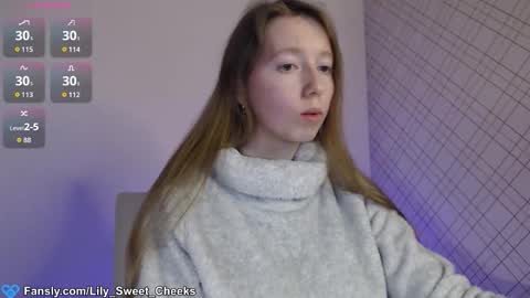 Snapshot of lily_sweet_cheeks chatting on November 17, 2025, 11:27 am Lily online show from November 17, 2025, 11:27 am