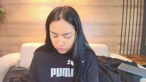 lily_waist online show from April 7, 2026, 3:07 am
